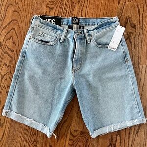 BDG URBAN OUTFITTERS SHORTS NWT! Size 30